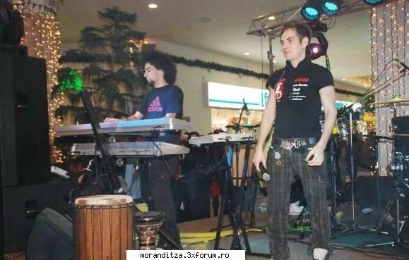 poze doar aici trupa morandi sursa: Presedinta FC MORANDI CONSTANTA