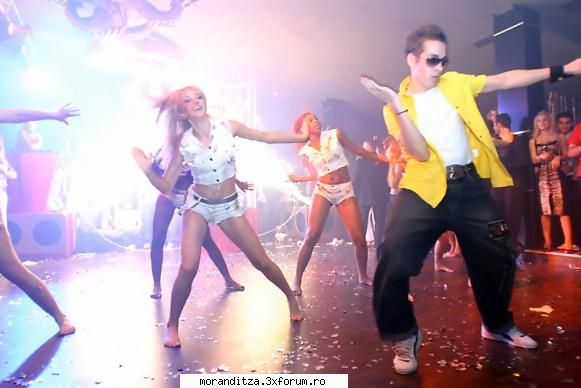 . poze doar aici cu trupa morandi