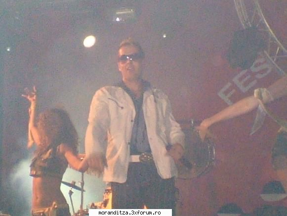 poze mersi ascultat hai pun poze acum