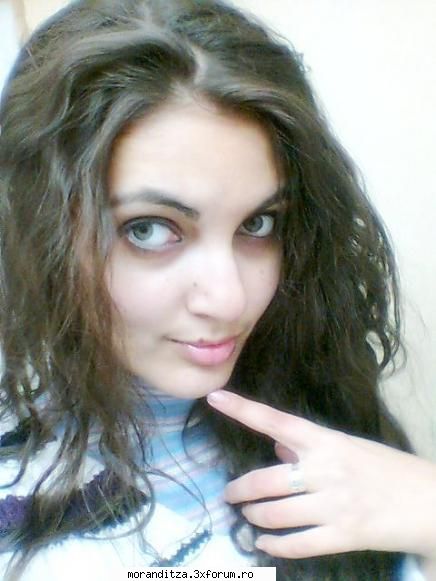 angels e una dintre cele mai frumoase de pe n3xt....e o melodie cu o atmosfera de vis si, cu un